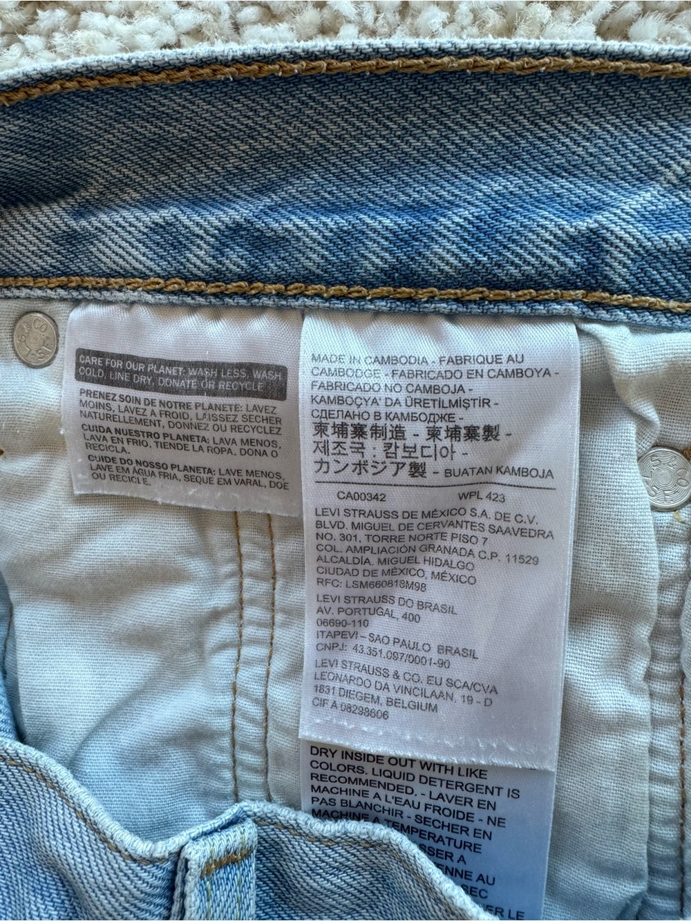 Levi’s Light Blue Distressed Denim High-Rise Women's Shorts - Picture 5 of 7